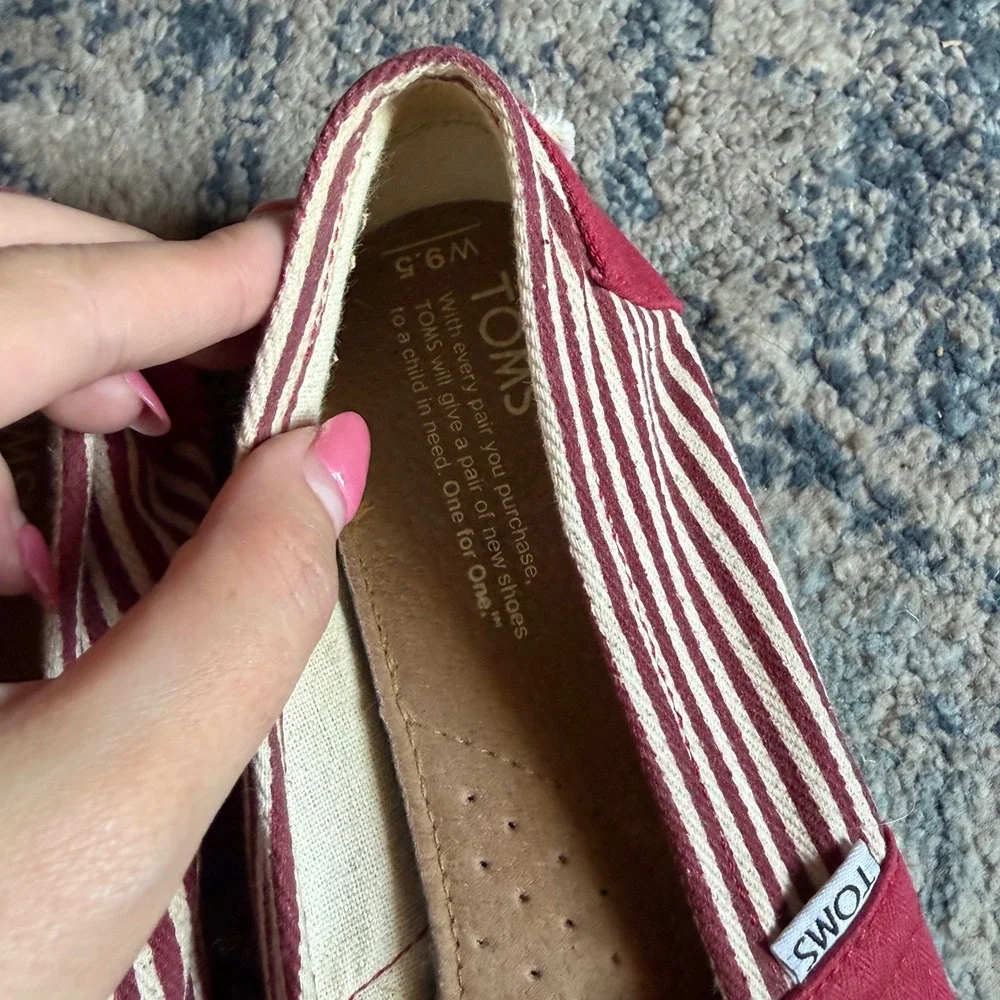 TOMS Womens Alpargata‎ Red Canvas Striped Slip On Espadrille Flats Size 9.5